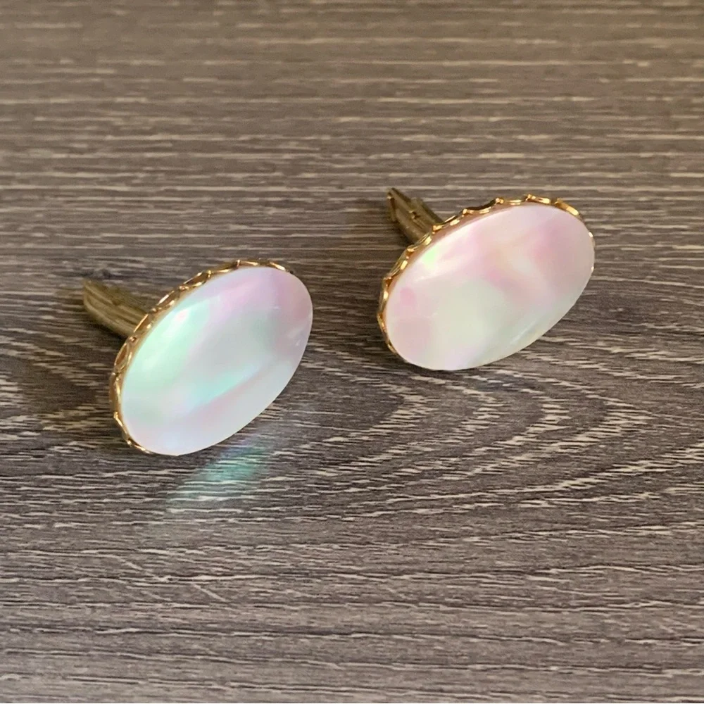 Vintage Large Mother of Pearl Oval Cufflinks Cuff Links